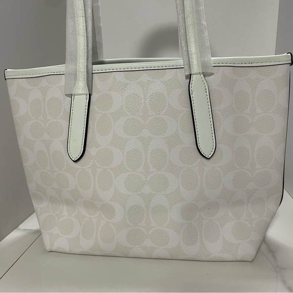 Coach White Tote Bag - Picture 5 of 8